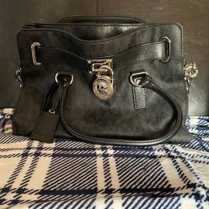 Black Michale Kors handbag
